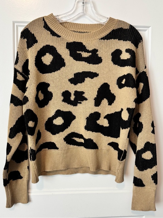 Source Unknown Sweaters - Beige & Black Leopard Print Knit Sweater Women's Size Small Cropped Pullover